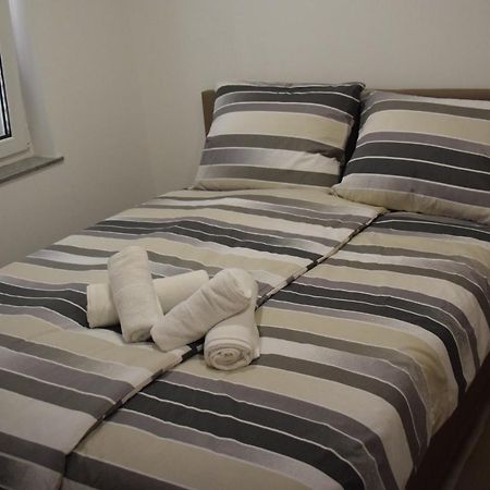White Apartment 伊佐拉 外观 照片